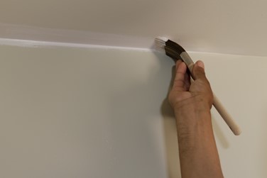 cut in smooth ceiling